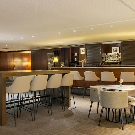 Sheraton Paris Charles De Gaulle Airport 4* 르 메스닐 아멜롯