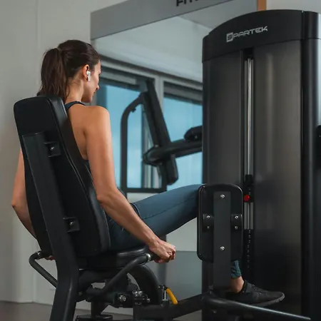 Sheraton Paris Charles De Gaulle Airport 4* 르 메스닐 아멜롯