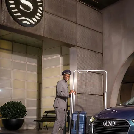 Sheraton Paris Charles De Gaulle Airport 르 메스닐 아멜롯