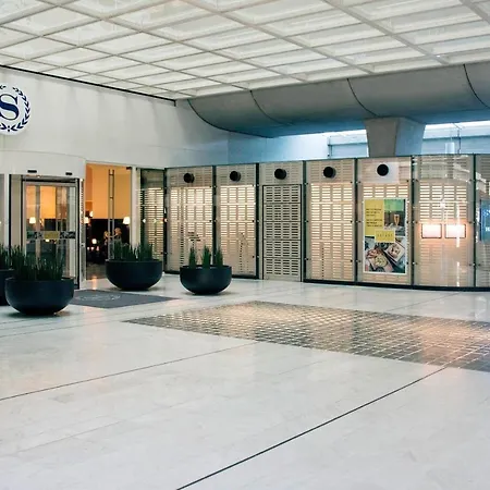 Sheraton Paris Airport 4*