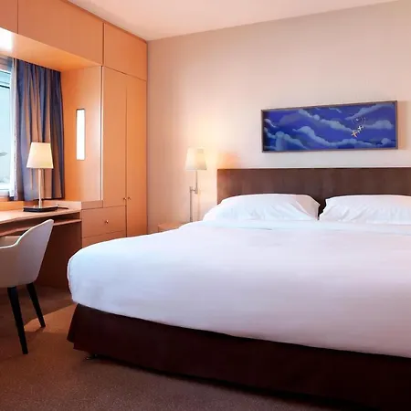 Hotel Sheraton Paris Airport 4*